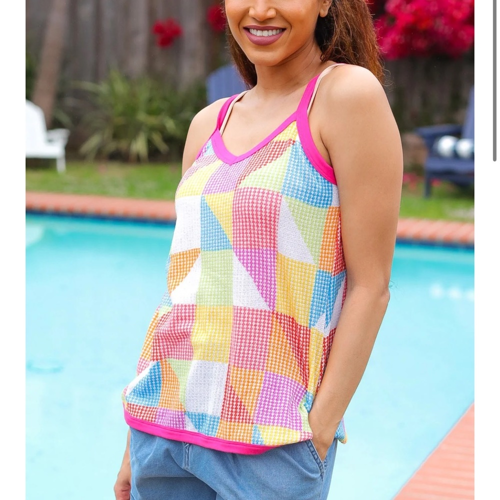 SUGARFOX Multicolor Geometric Waffle Knit Sleeveless Top Medium - NWOT
